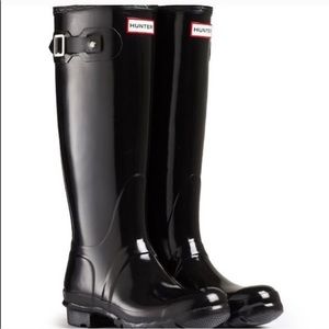 Hunter Rain Boots glossy black size 8